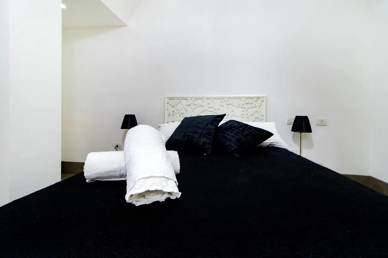 Pupi E Pupari Bed and Breakfast Catánia Italië